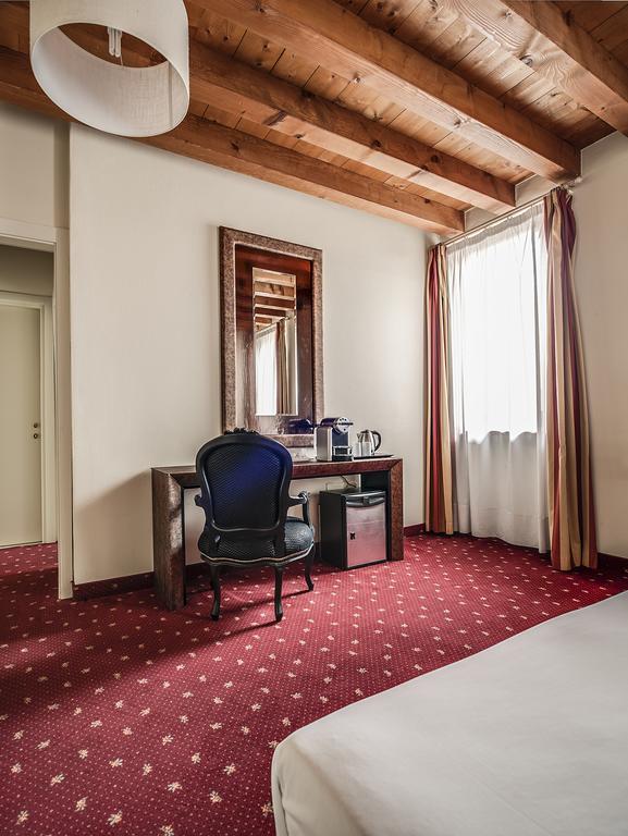 Hotel Mi Casa Es Tambien Tu Casa Vips Verona Zimmer foto